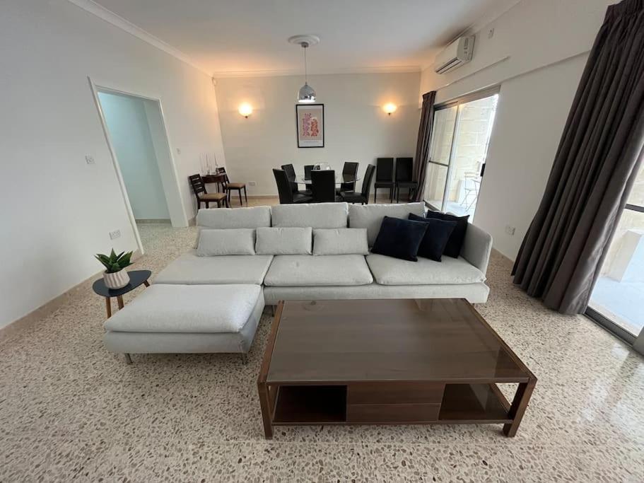 Seaview 3 Bedroom Apartment In Sliema Exterior foto